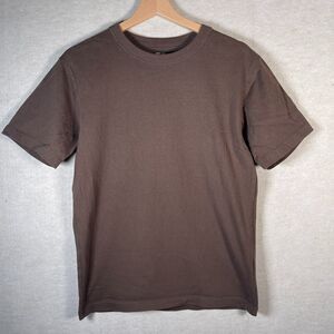 Uniqlo Dark Brown Short Sleeve Tee